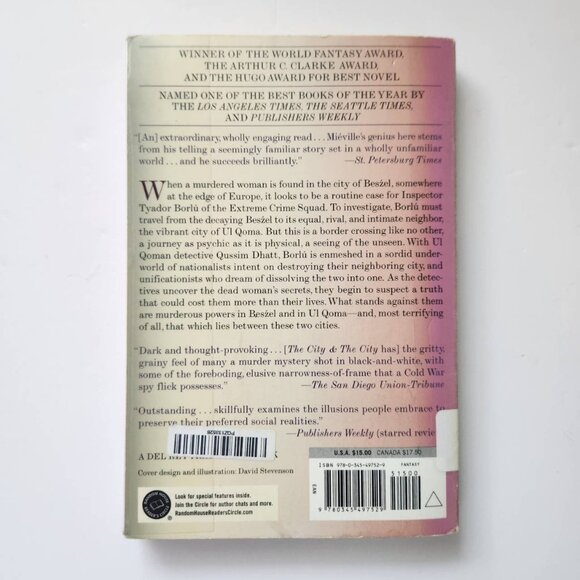 China Miéville "The City & The City" Paperback Book - Picture 2 of 10